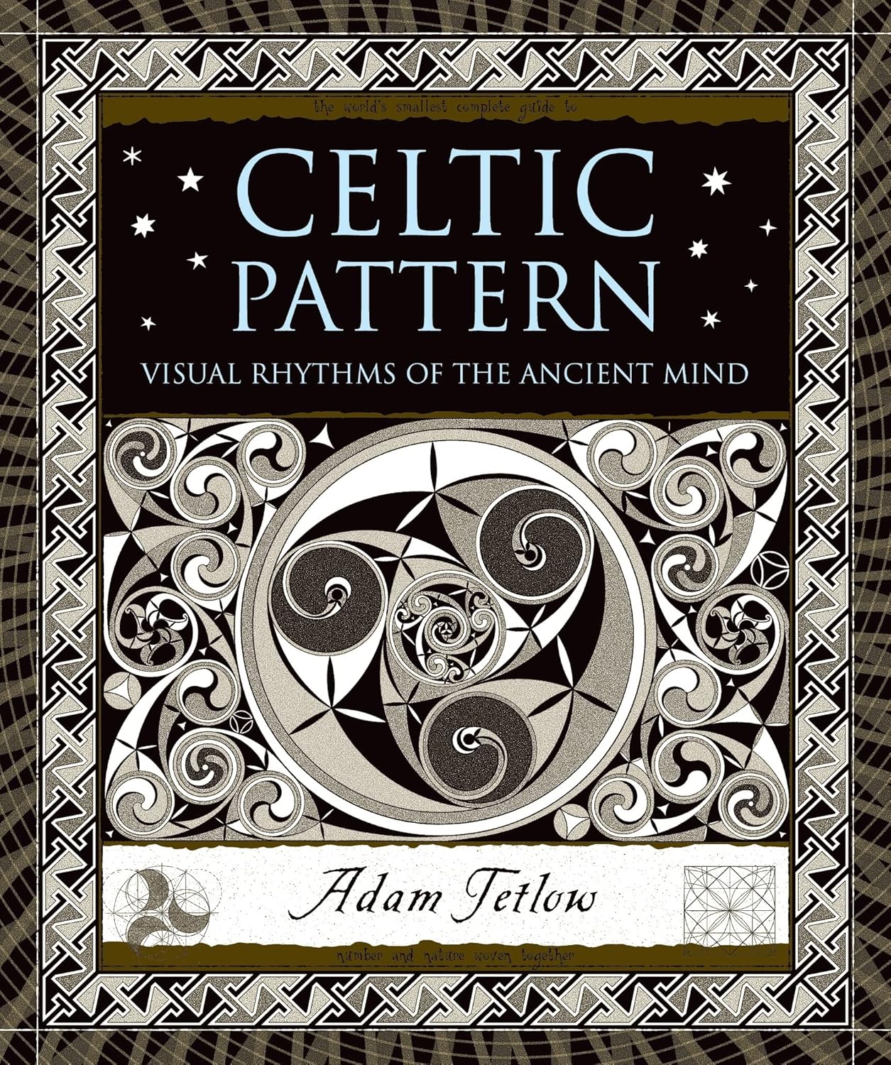 Celtic Pattern - Visual Rhythms of the Ancient Mind النقوش السلتية - الإيقاعات البصرية للعقل - SOCO Store Fujairah