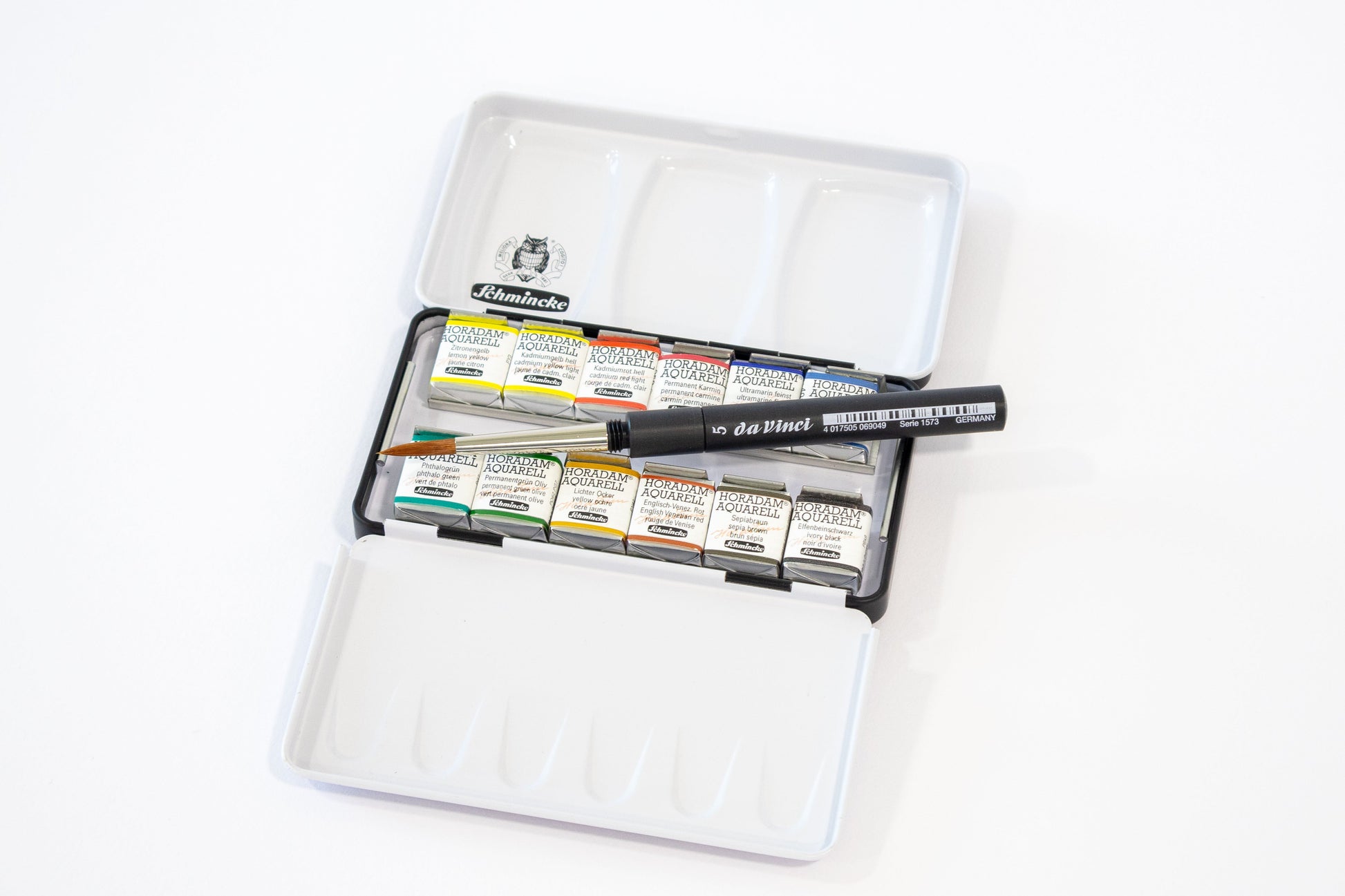 Schmincke Horadam 12 Half Pans and Brush - SOCO Store Fujairah